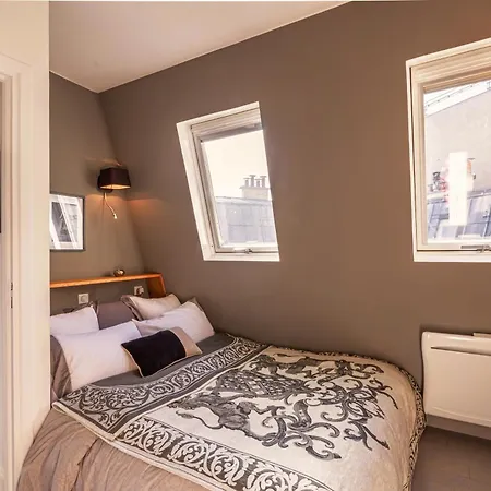 1min Walk From Champs Elysees - Avenue Montaigne - Ac - Self-checkin - Working Desk Apartmán *