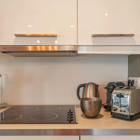 1min Walk From Champs Elysees - Avenue Montaigne - Ac - Self-checkin - Working Desk * פריז