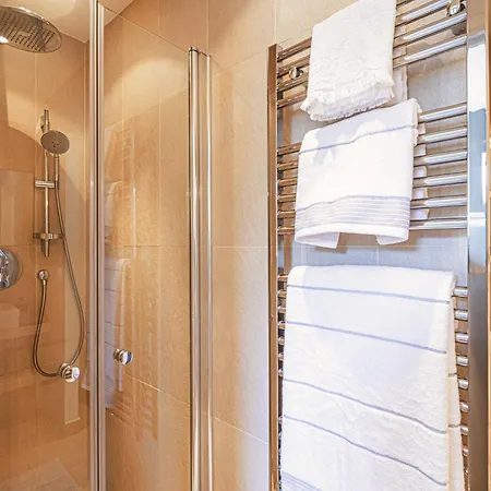 1min Walk From Champs Elysees - Avenue Montaigne - Ac - Self-checkin - Working Desk Appartement *