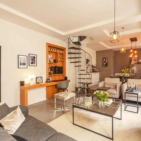 Apartamento 1min Walk From Champs Elysees - Avenue Montaigne - Ac - Self-checkin - Working Desk *