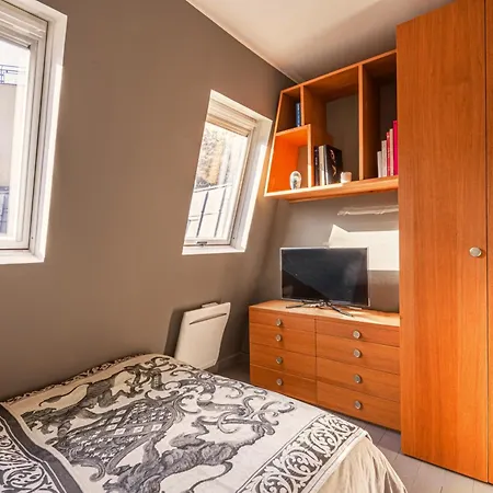 1min Walk From Champs Elysees - Avenue Montaigne - Ac - Self-checkin - Working Desk * 巴黎